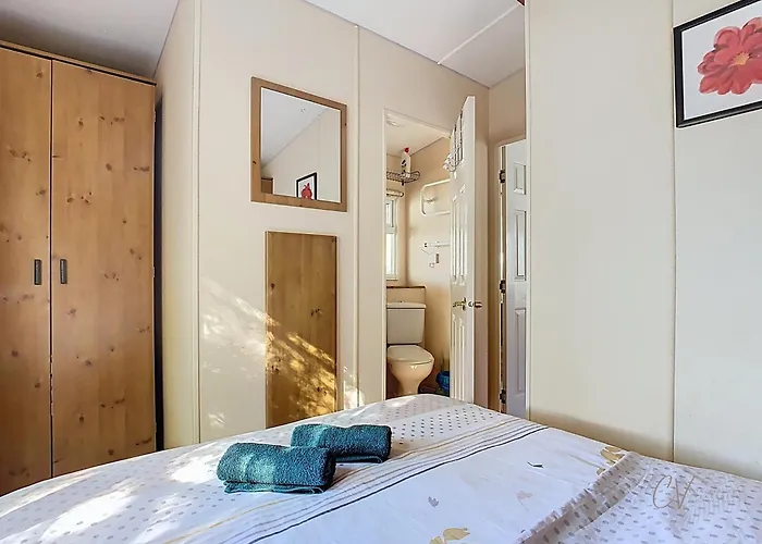 Apartment Mobil-home Vi 10 A - La Carabasse - Siblu Avec Piscine Payante Vias