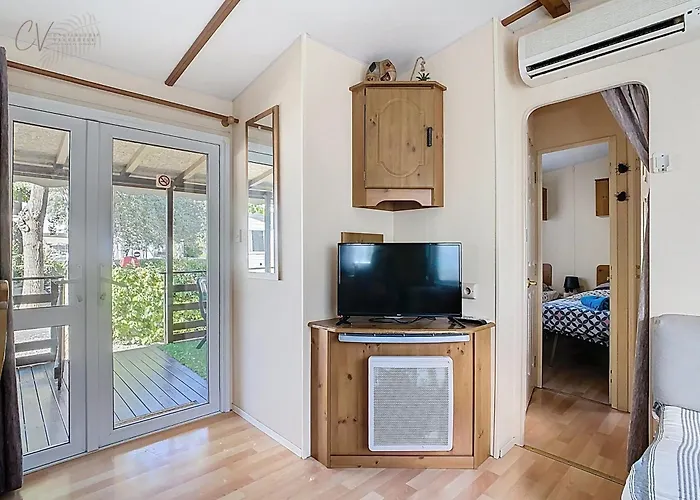 Mobil-home Vi 10 A - La Carabasse - Siblu Avec Piscine Payante Apartment Vias